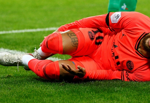 The player who bit the opponent's penis received a long disqualification