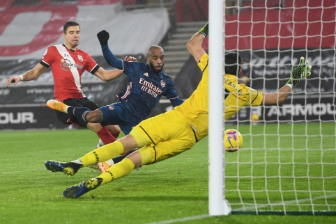 "Arsenal" defeated "Southampton", "Man City" thrashed WBA