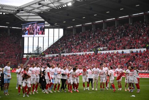 RB Leipzig handed a spot in Europe to the Mainz team.