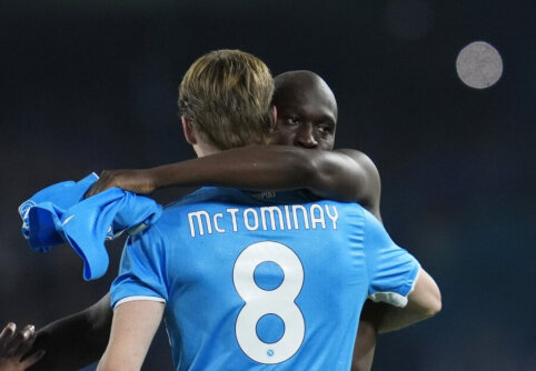 Dramatic Serie A Finish: S. McTominay and R. Lukaku's Goals Earn Napoli the Title