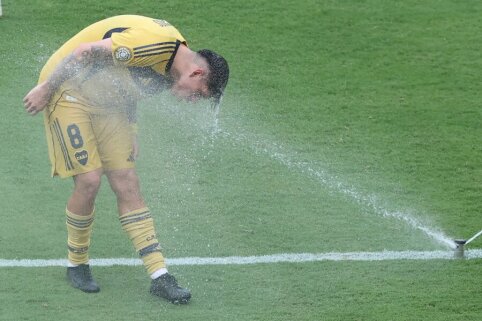 The weakest team in the world club cup stunned Boca Juniors