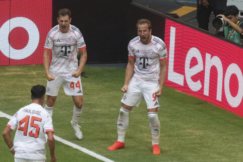 World Club Cup Round of 16 – Bayern wins in hot and high-scoring matches
