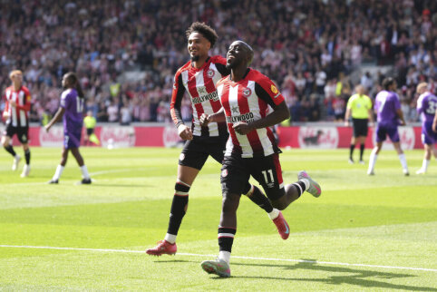 Tottenham considers acquiring Y. Wissa