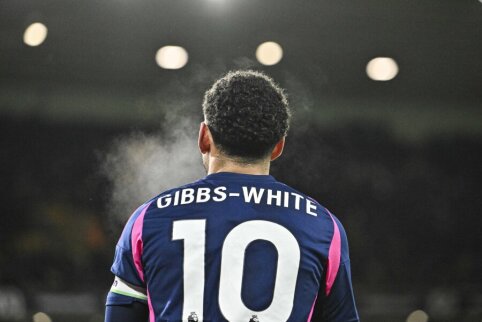 Nottingham Forest blocks M. Gibbs-White's transfer to Tottenham