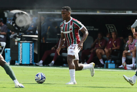 Player J. Arias from Fluminense team will join the Wolves club.