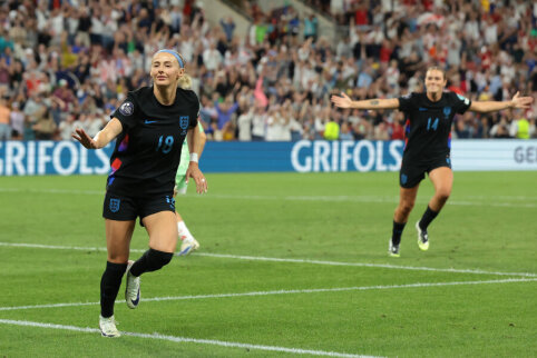 At the European Championship – another dramatic coal rescue, securing a ticket to the final.