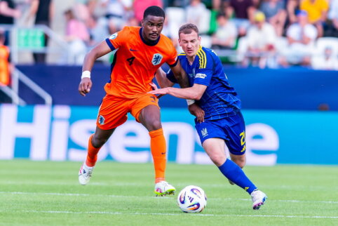 H. Nijman: "The truth is that J. Hato is talking to the Chelsea team"