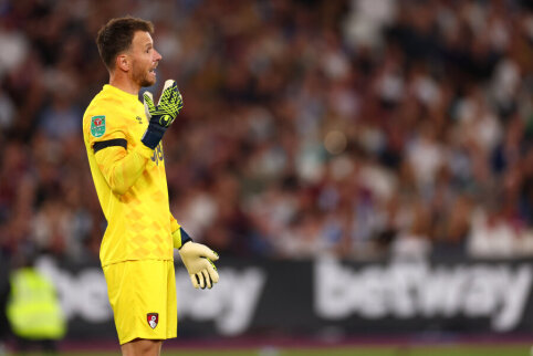 Goalkeeper Neto officially transferred to Botafogo club