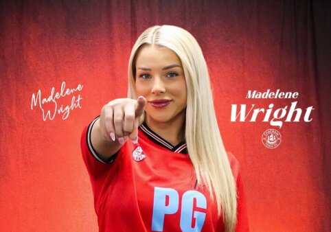 POP: English women's team fans rejoice – 'OnlyFans' model returns to football