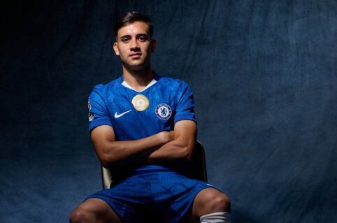 Official: "Chelsea" loans F. Buonanotte from "Brighton"
