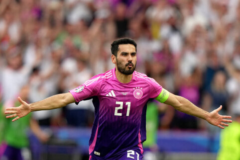 I. Gundogan officially signed with Galatasaray club