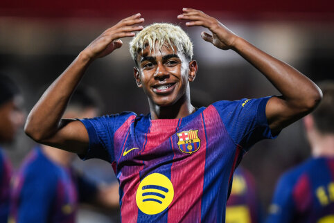 L. Yamalis: "Those who say they don't want to win the 'Ballon d'Or' award are lying."