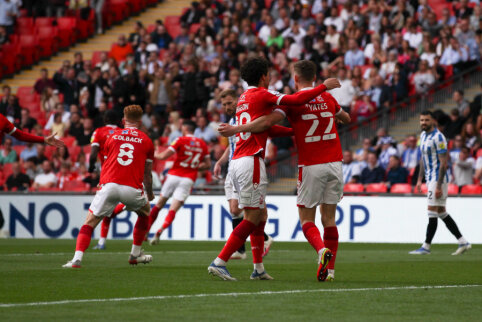 Nottingham Forest released the Portuguese player to Turkey