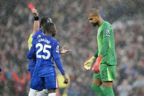 The fierce match between Man Utd and Chelsea had a historical aspect.