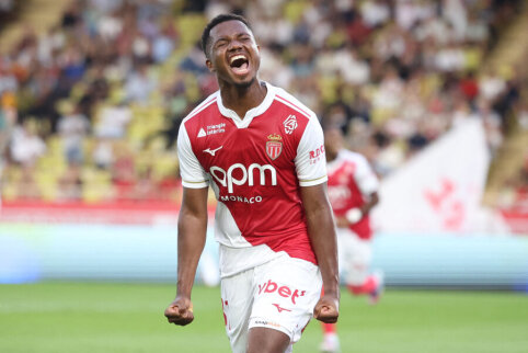 A. Fati scored twice in the overwhelming victory against the 'Monaco' club.