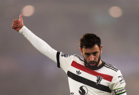 B. Fernandes missed a penalty, Manchester United lost to Brentford