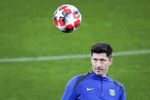 R. Lewandowski reached a symbolic career goal milestone