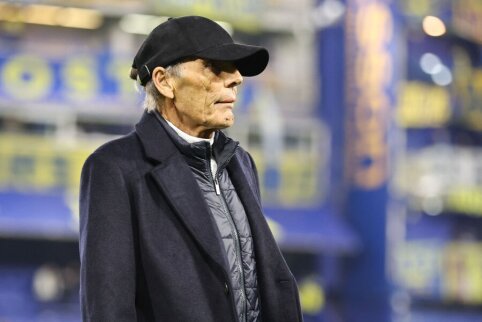 Boca Juniors coach M. Angelis Russo has passed away.