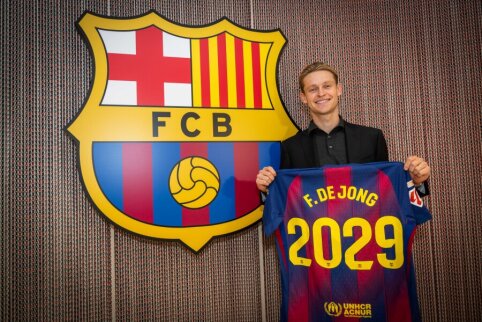 Official: "Barca" has signed a new contract with F. de Jong.