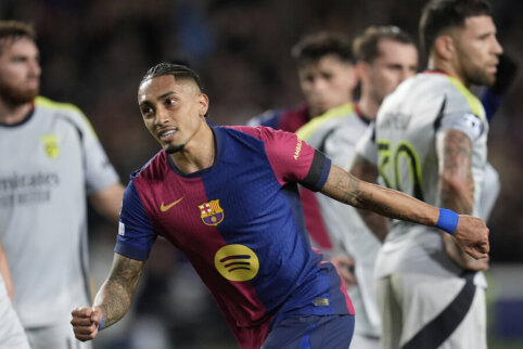 Raphinha's return to the field may take time.