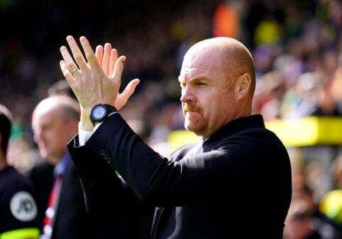 Official: S. Dyche will attempt to save the sinking 'Nottingham' ship