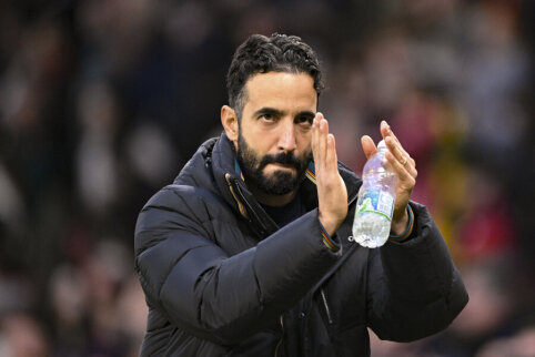 R. Amorimas responded to S. Dyche