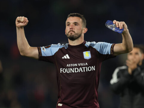 Aston Villa signs a new contract with the captain