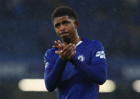 Leeds left no chances for Chelsea players at home.