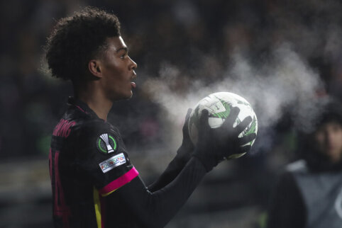 E. Maresca: "I regret not giving J. Acheampong enough time before the Leeds match."