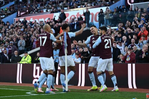 Aston Villa took a jab at the victory-seeking Man Utd fan