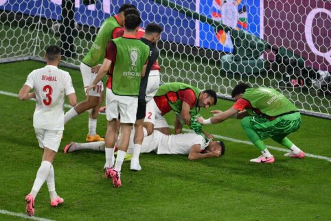 Curiosity in the Turkish League: Substituted Player Refuses to Leave the Field