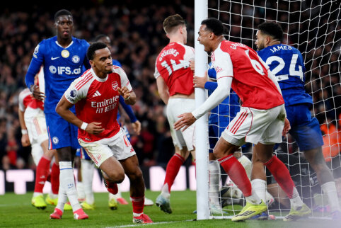 Arsenal broke down the Chelsea team, which was again left with a disadvantage.