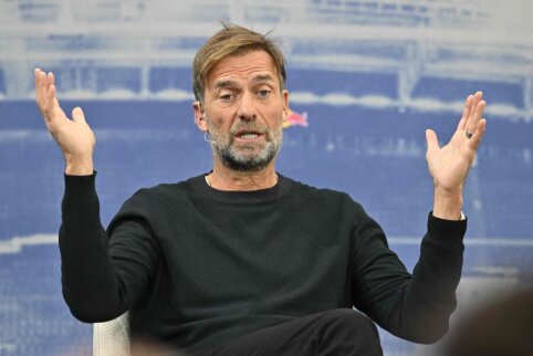 J. Klopp's future in the management of the 'Red Bull' organization hangs by a thread.