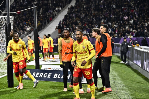 RC Lens fighting for the title crushed the Angers team.
