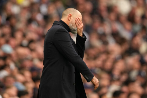 One step away from the drop zone: ‘Forest’ crushed ‘Tottenham’ at home.