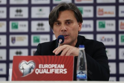 Turkish national team coach V. Montella gave an inspiring speech at the conference.
