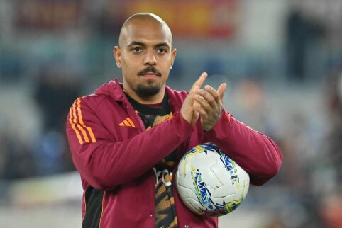 D. Maleno's 'hat-trick' secured a confident victory for the Roma team.