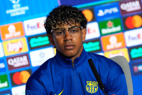 L. Yamalis received an award at the prestigious sports awards