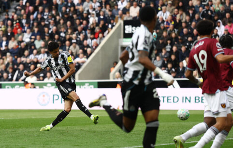 Newcastle Sends West Ham to the Edge of the Abyss
