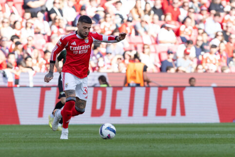 N. Otamendi extends his career at his home country club 'River Plate'