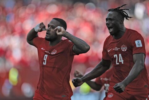 Canada and Bosnia and Herzegovina draw in the second World Championship opening