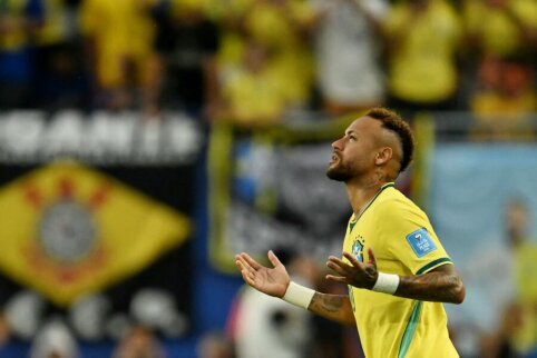 Neymar returned, and Brazil sent Scotland to the edge of the abyss.