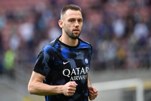 S. de Vrij will join the Panathinaikos club.