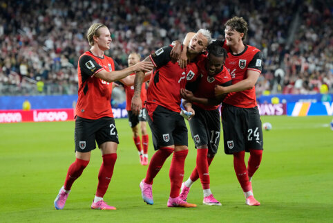 The match between Austria and Algeria ended in a high-scoring draw.