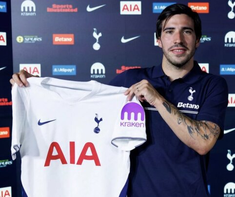 Official: Tottenham presents S. Tonali, who joined the club for a nine-figure sum.