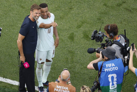 J. Klopp shared a warm moment with K. Mbappe and revealed how he almost lured the Frenchman to Liverpool.