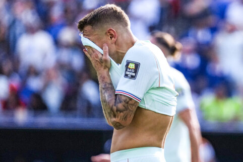 L. Digne returns to PSG