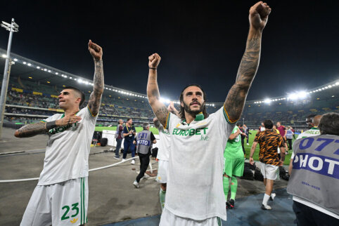 G. Mancini will play for the 'Roma' team for another three years