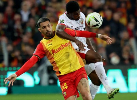 Argentina's defender F. Medina will transfer to the 'Bayer' club.