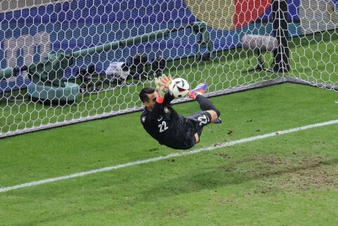 X. Alonso: "I am satisfied with the current Chelsea team's goalkeepers"